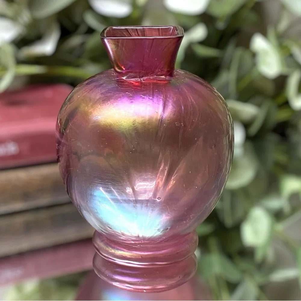 Vintage Loetz Kralik Bohemian Red Iridescent Art Glass Vase Round Square Top - Picture 6 of 7